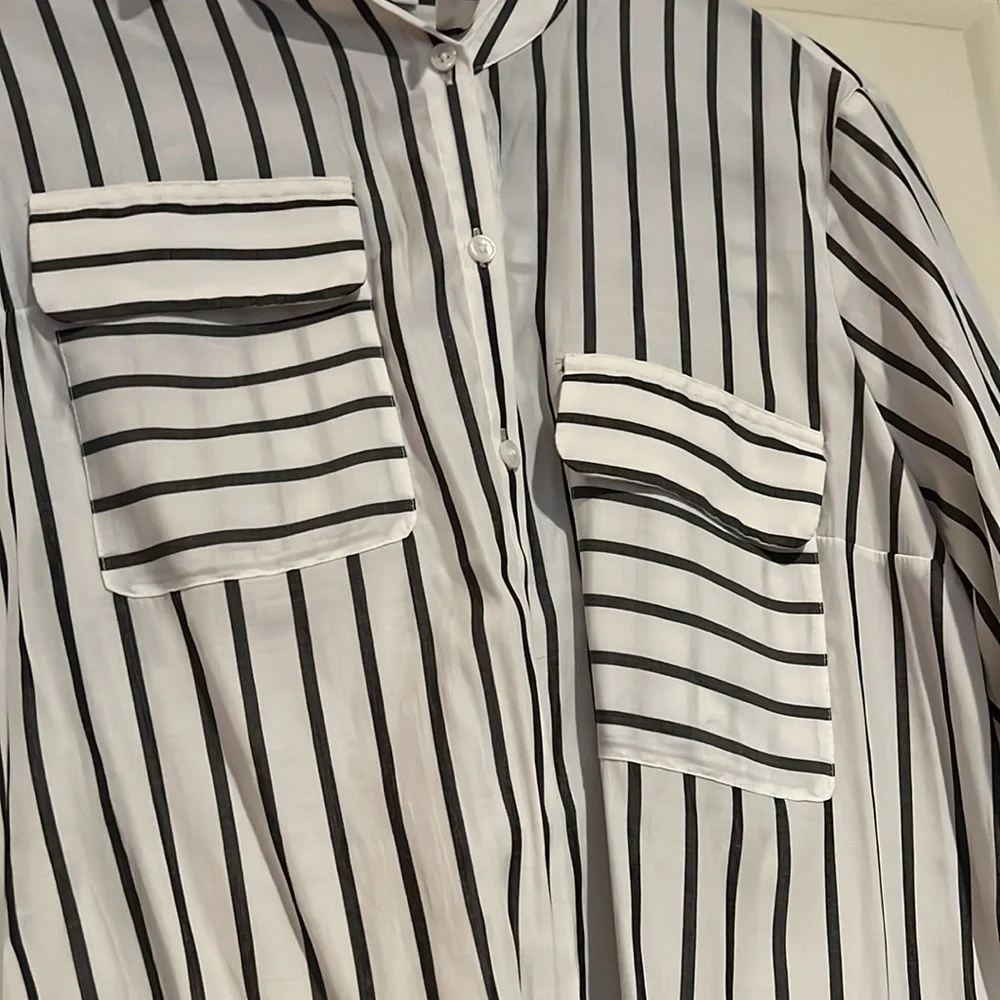 Express Striped Button-Down - Picture 3 of 4